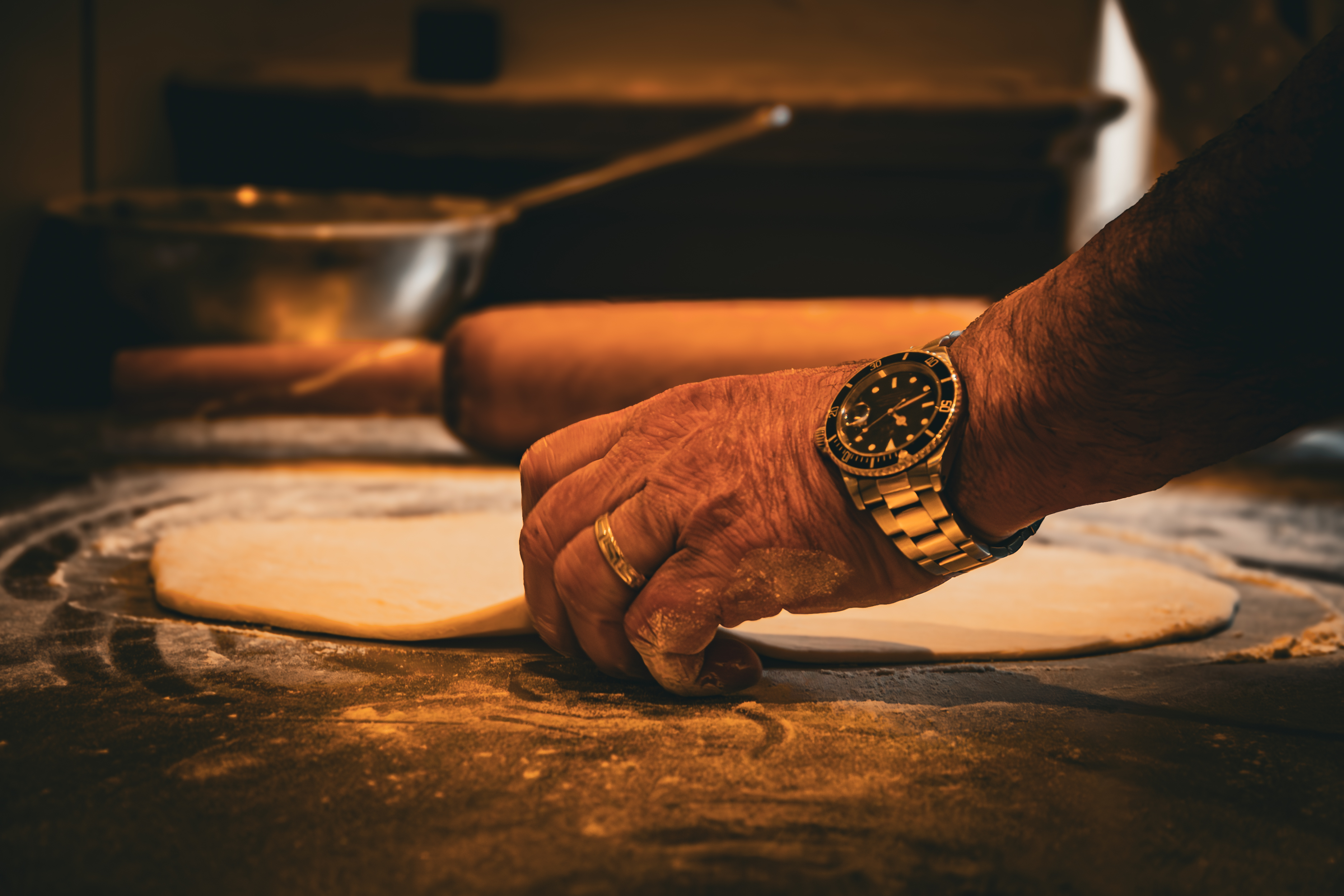 Italiaanse tafel met pizza en pasta
